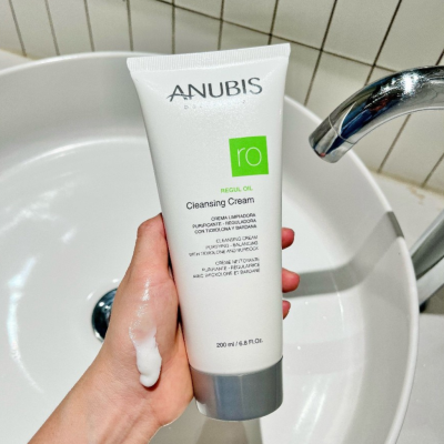 Sữa rửa mặt Anubis Regul Oil phù hợp với da dầu